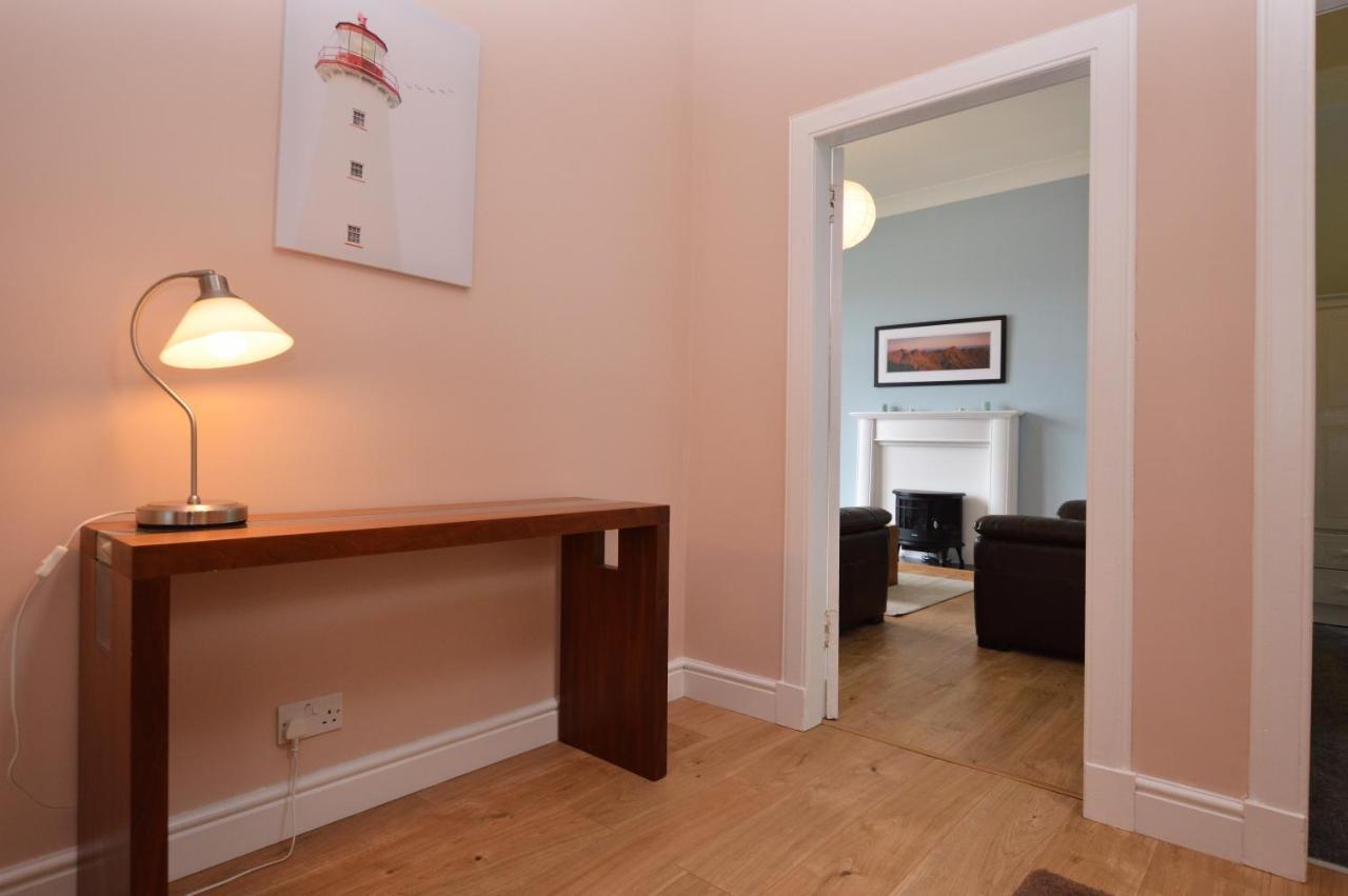 Upper Alta Apartment Tighnabruaich Exterior photo